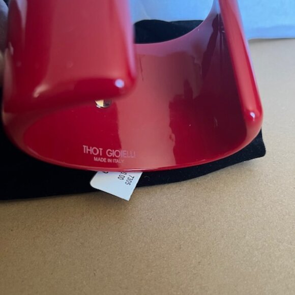 Thot Gioielli wide resin cuff with jeweled bee. - Picture 3 of 3